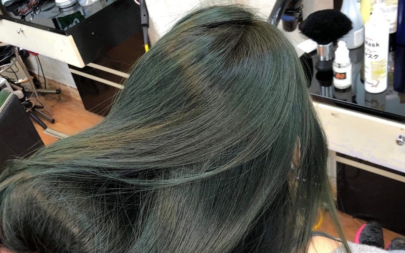 Mẫu tóc nữ xanh rêu đẹp nhất