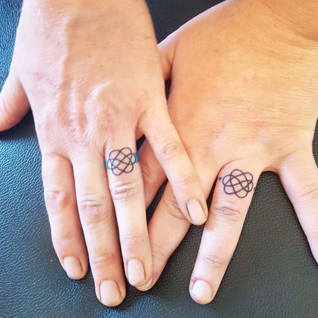 Hình tattoo nhẫn mini cho các bạn gái