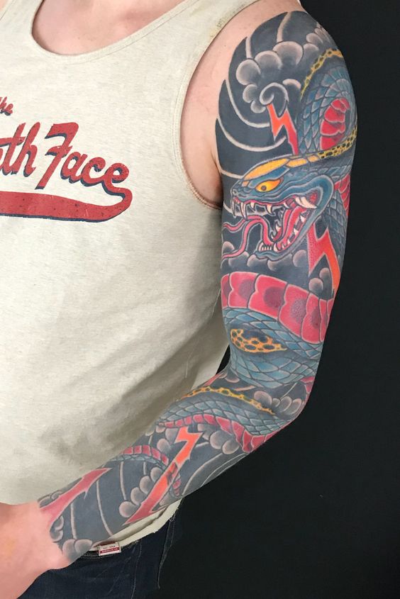 Tattoo rắn Nhật cổ siêu độc đáo