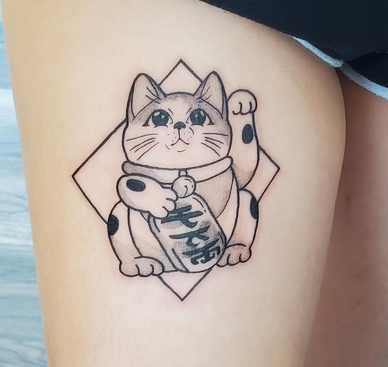Tattoo mèo thần tài Nhật Bản