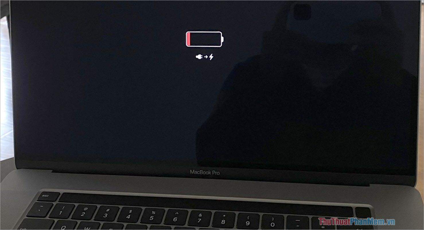 Kiểm tra Pin trên Macbook