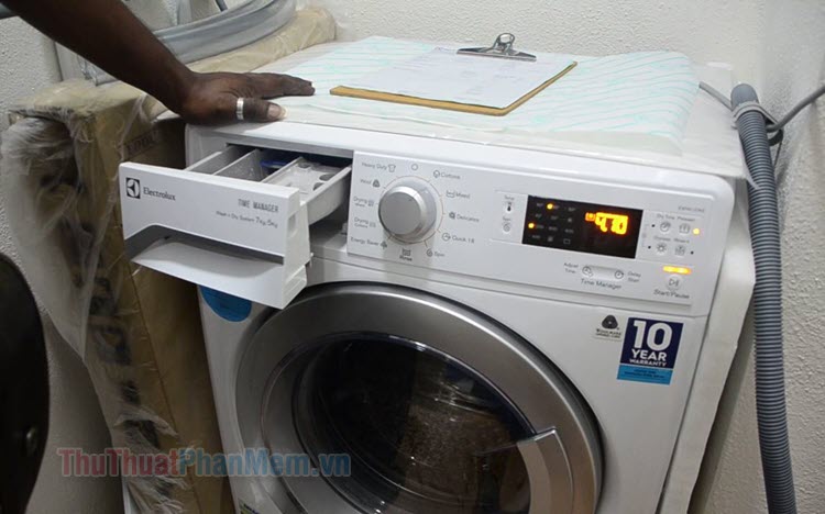 Bảng mã lỗi máy giặt Electrolux và cách xử lý 2024