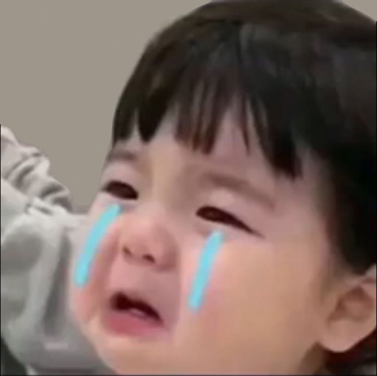 Hình meme em bé khóc cute