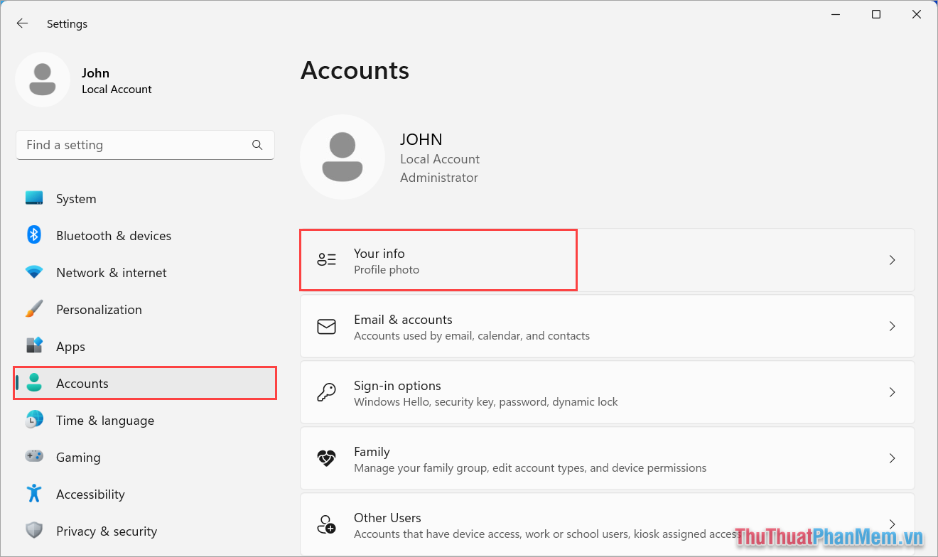 Chọn Accounts và chọn Your Info để xem thông tin tài khoản Microsoft