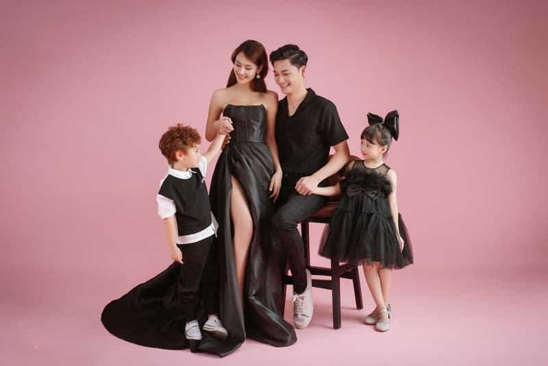 Kiểu tạo dáng chụp ảnh gia đình Hàn Quốc đẹp