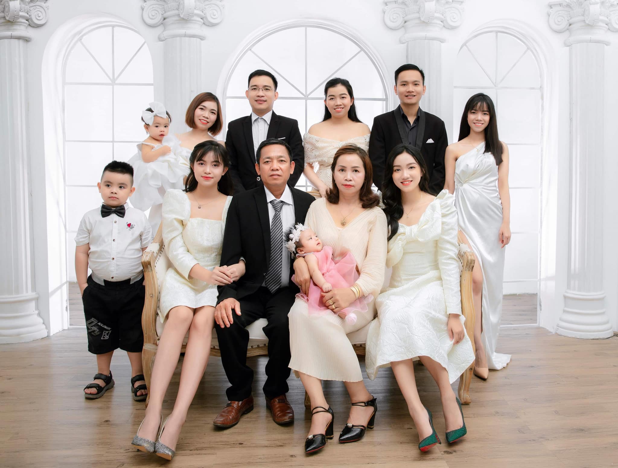 Kiểu tạo dáng chụp ảnh gia đình Hàn Quốc