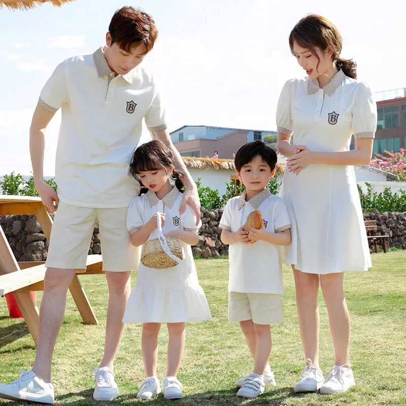 Mẫu chụp ảnh gia đình kiểu Hàn Quốc