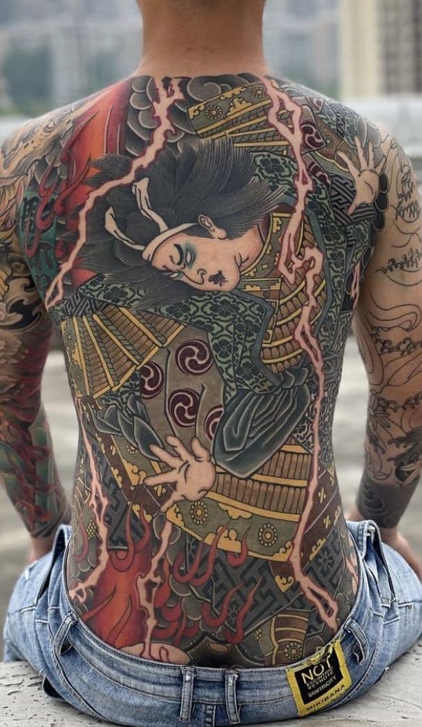 Mẫu Tattoo Nhật cổ full nửa người