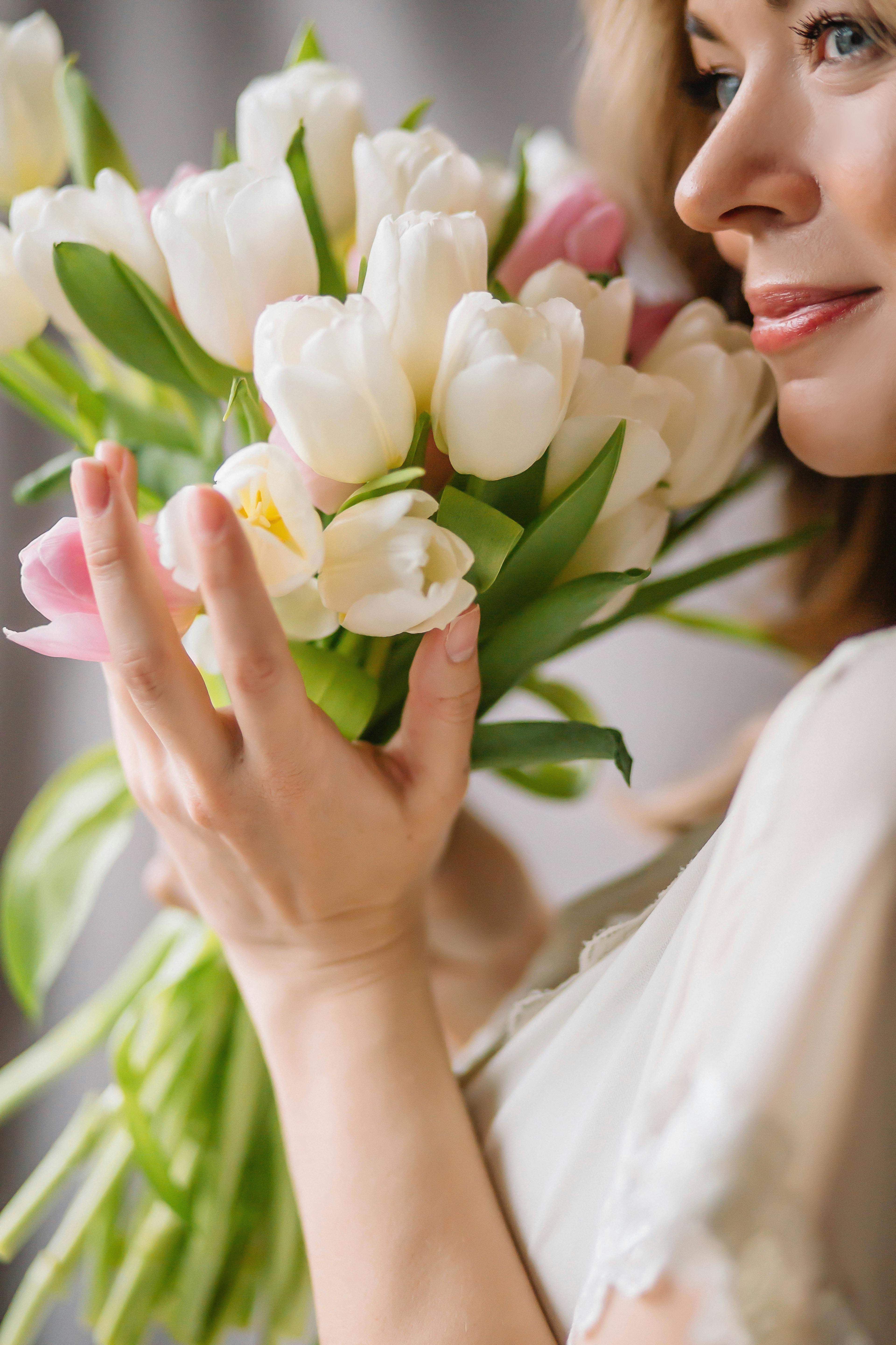 Wallpaper hoa Tulip trắng đẹp