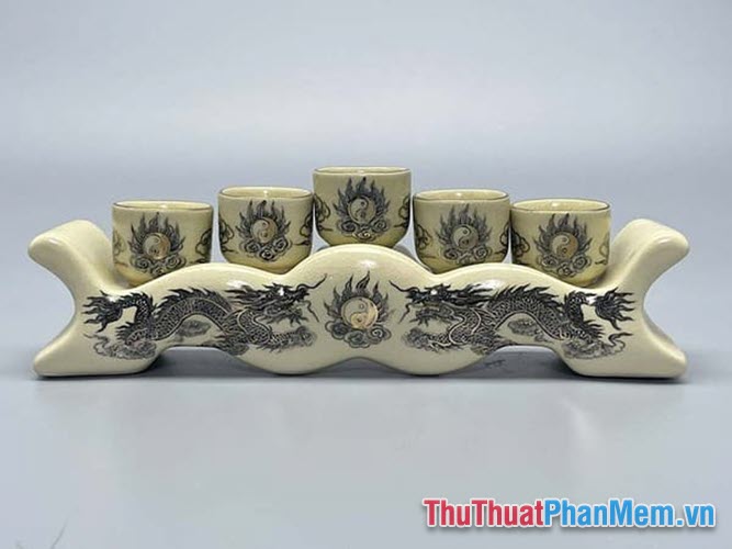 Khay xếp 5 chén nước hình chữ thập