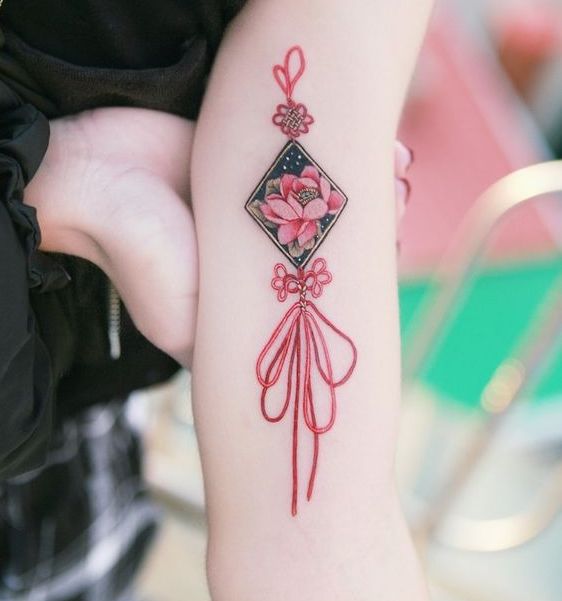 Mẫu Tattoo mang đến may mắn tài lộc cho con gái