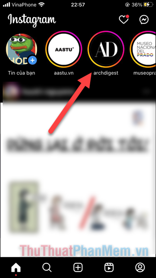 Hãy vuốt để lướt đến story của tài khoản bạn muốn xem