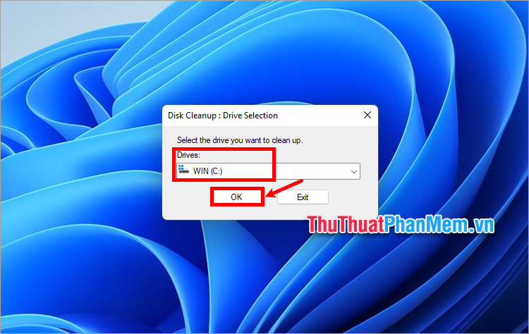 Xuất hiện Disk Cleanup bạn chọn ổ C trong Drives và chọn OK