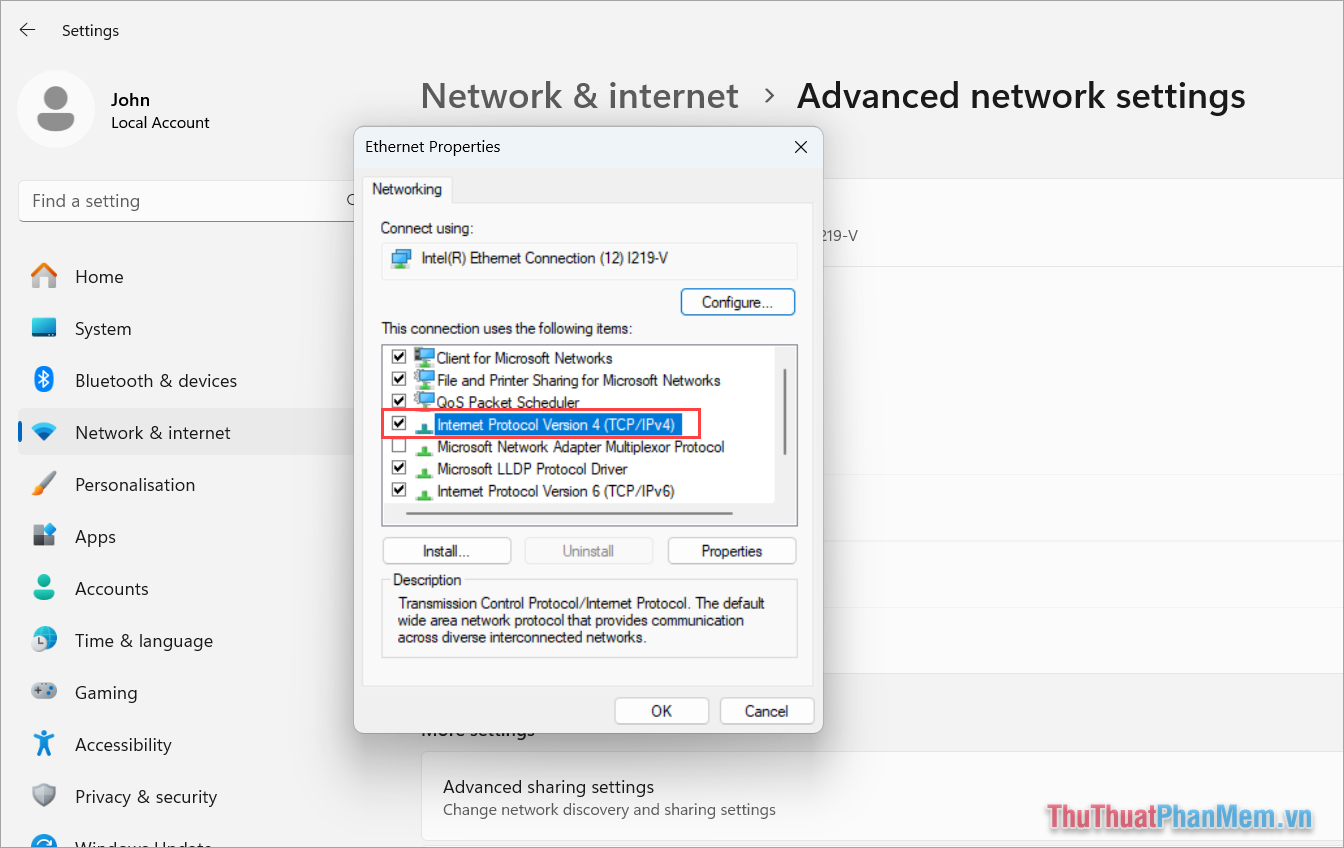 Chọn Internet Protocol Version 4 để thay đổi DNS