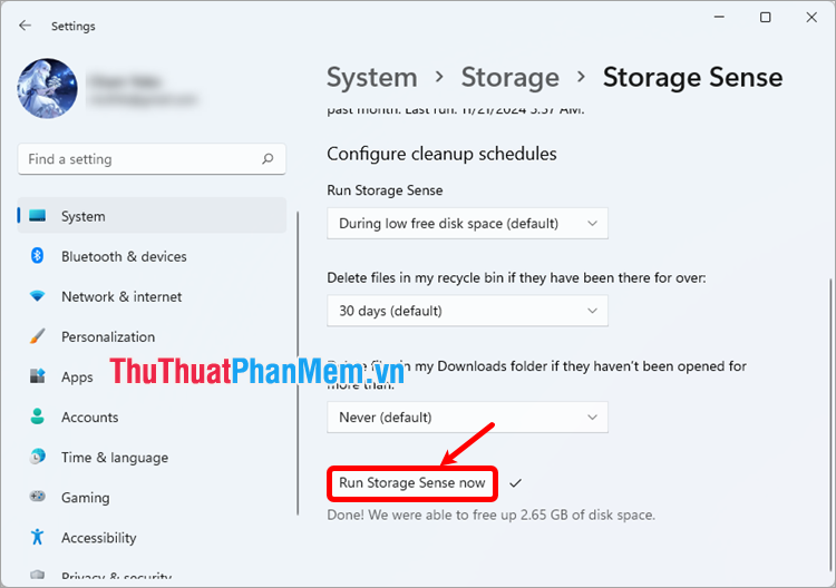 Chọn Run Storage Sense Now và đợi quá trình giải phóng dung lượng